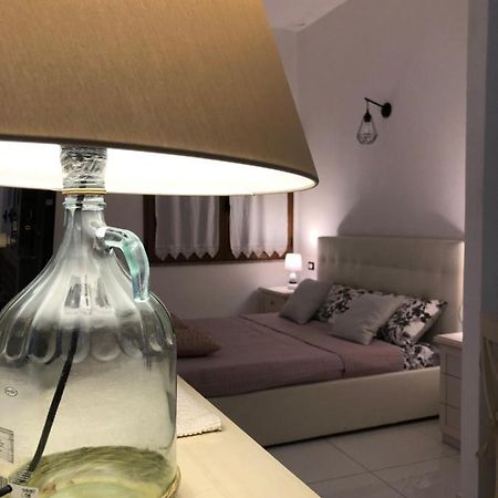 Apartamento Elegante monolocale al centro del paese Teulada Exterior foto