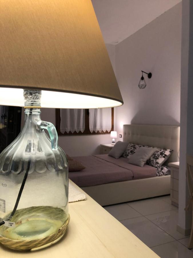Apartamento Elegante monolocale al centro del paese Teulada Exterior foto