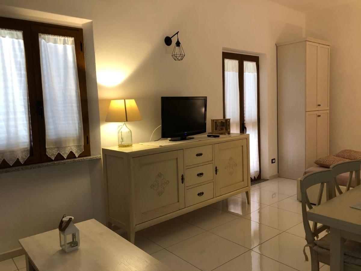 Apartamento Elegante monolocale al centro del paese Teulada Exterior foto
